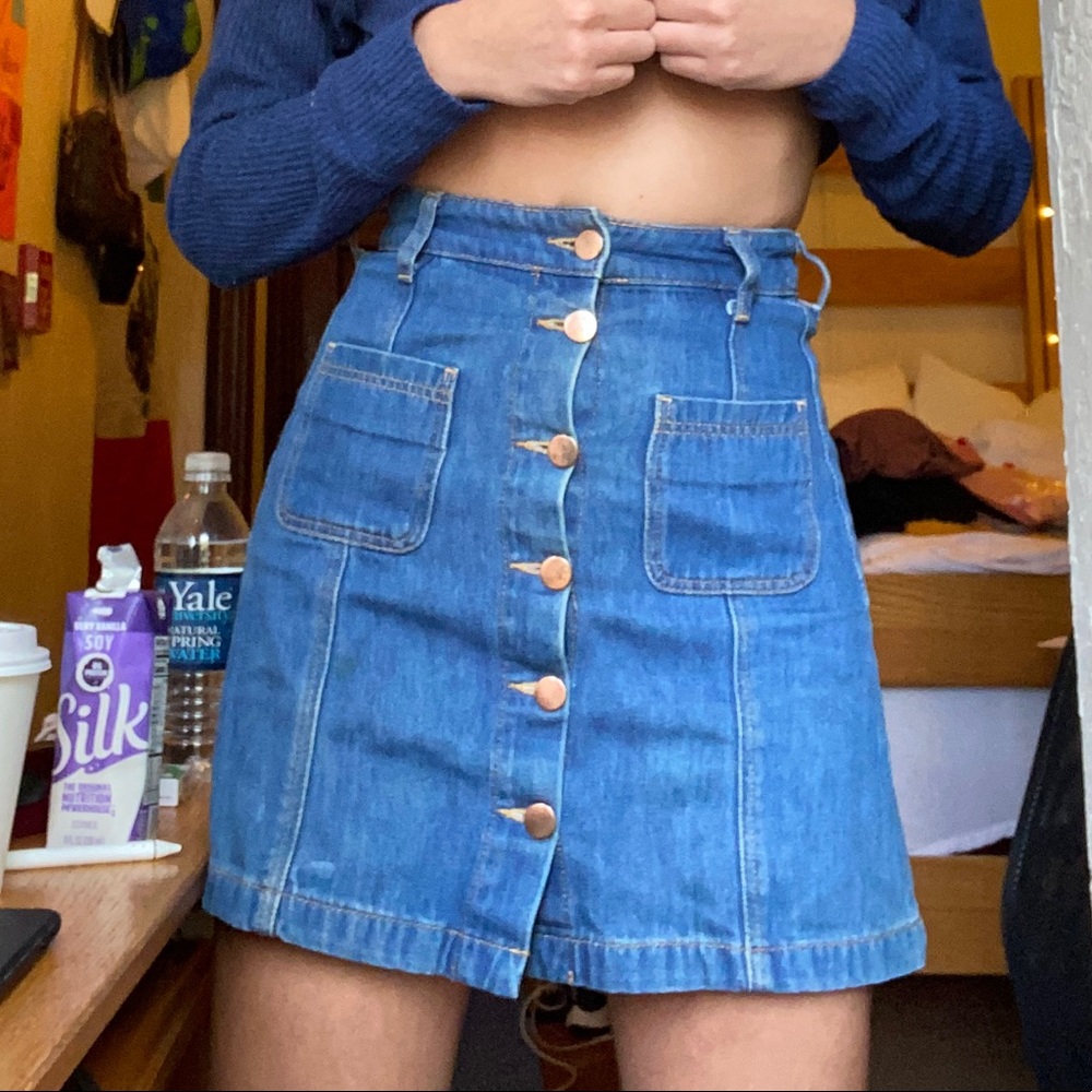 BUTTON DOWN DENIM SKIRT